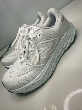 New Balance Fresh Foam X 880v14 Running Shoe Men’s Sz 5.5 / Women’s 7